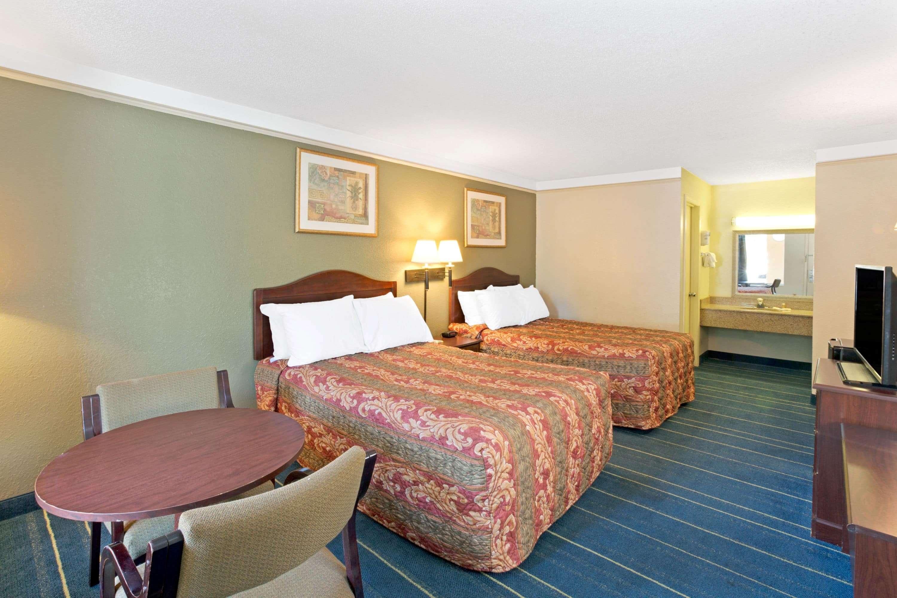 Days Inn By Wyndham Atlantic City Oceanfront-Boardwalk Экстерьер фото